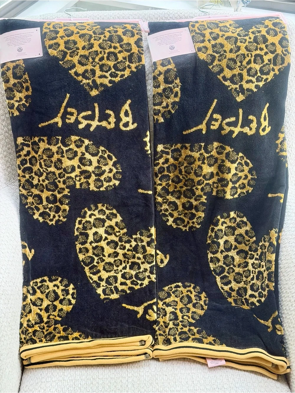 Betsey Johnson Leopard Heart Print Beach Towels 2pc Set Black Gold 36x72 Y2K NWT